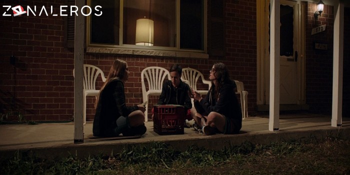 descargar Está detrás de ti